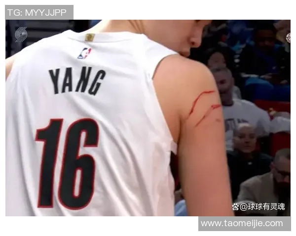 开拓者27分惨败卫冕冠军,全队一脸懊丧,谁留意杨瀚森的行为 开拓者27分惨败卫冕冠军,全队一脸懊丧,谁留意杨瀚森的行为
